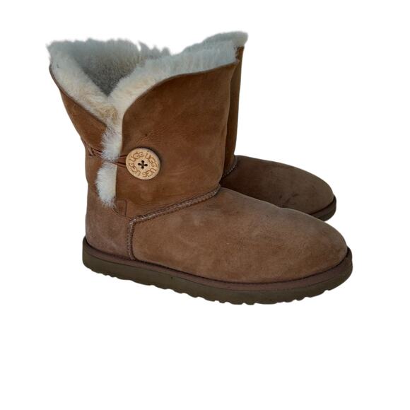 UGG Australia Bailey Button II Shearling Boots Size 9 Chestnut Brown - Picture 9 of 16